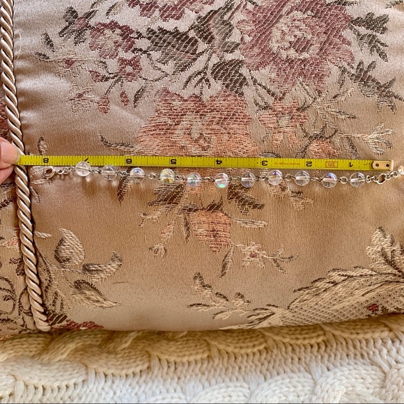 Iridescent Beaded Bracelet - NEW - Picture 3 of 3